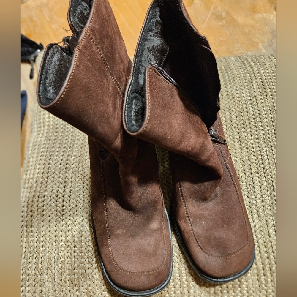 Women's Brown suede non slip boots from the Andrea collection